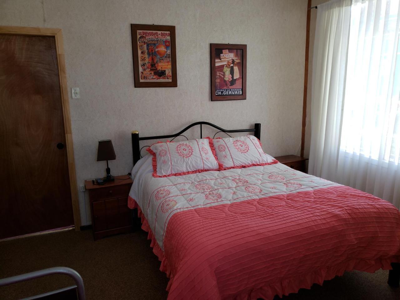 Antiguos Bed And Breakfast Puerto Natales Exterior photo