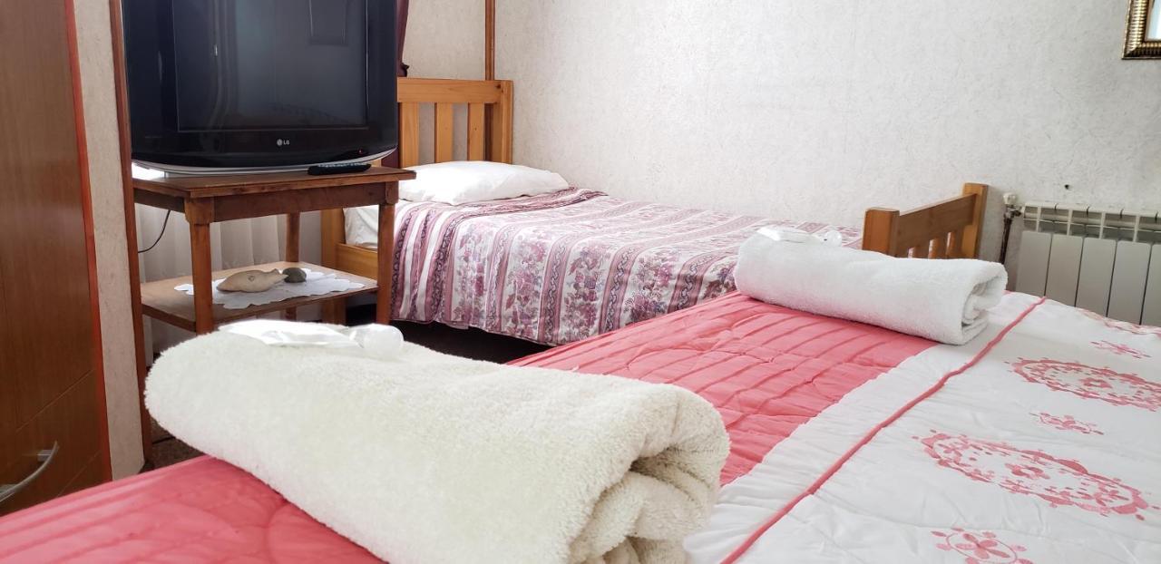 Antiguos Bed And Breakfast Puerto Natales Exterior photo